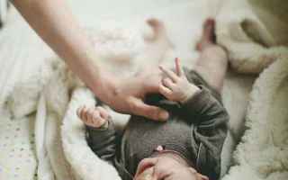 Salute: bimbo  neonato  culla  lettino