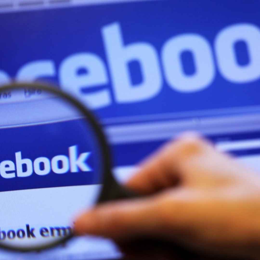 facebook  offese  bacheca  diffamazione