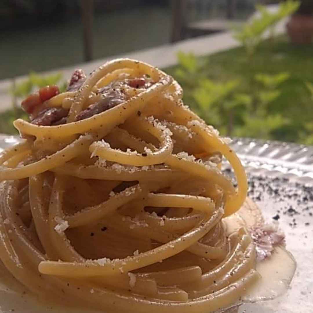 carbonara    pasta   cucina italiana