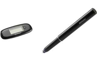 L’IRISNotes™ 3 è una penna digitale nera i cui movimenti sono riconosciuti da un sensore piazza