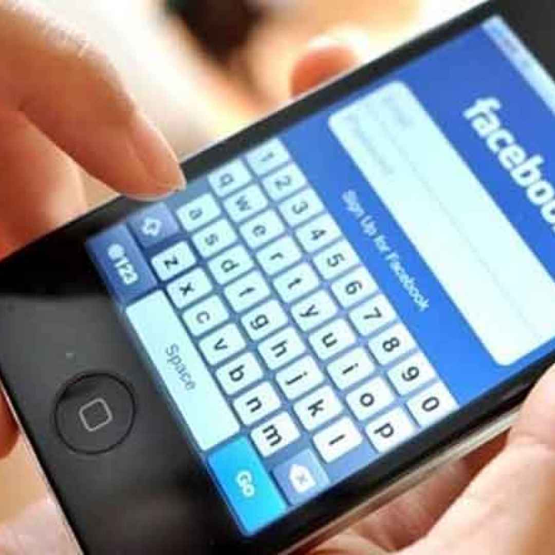 facebook  social  android  smartphone