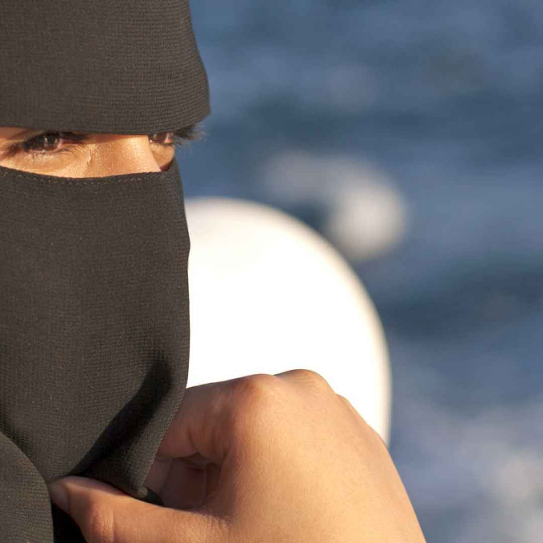 burqa  islam  divieti  terrorismo