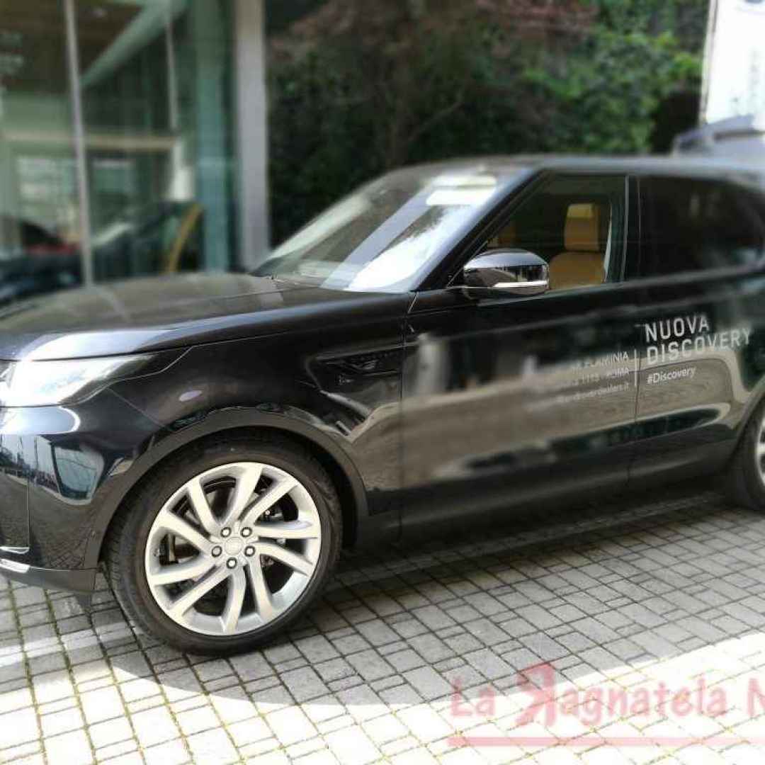 discovery 2017  land rover