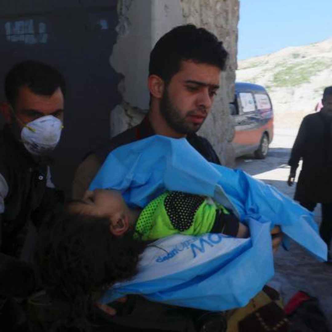 siria  assad  gas tossici  bambini raid