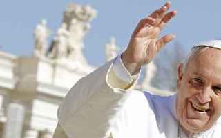 Religione: papa francesco  doppia vita sacerdoti