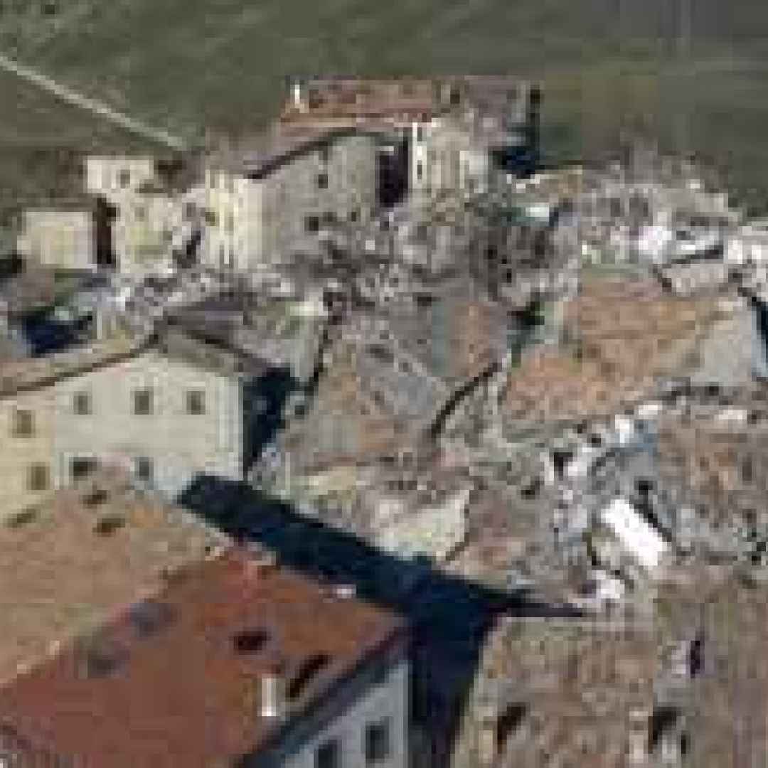 terremoto  castelluccio  norcia  umbria
