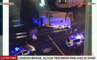 La causa dell’incidente un furgone bianco, che a circa 80 all’ora ha travolto passanti sul Londo