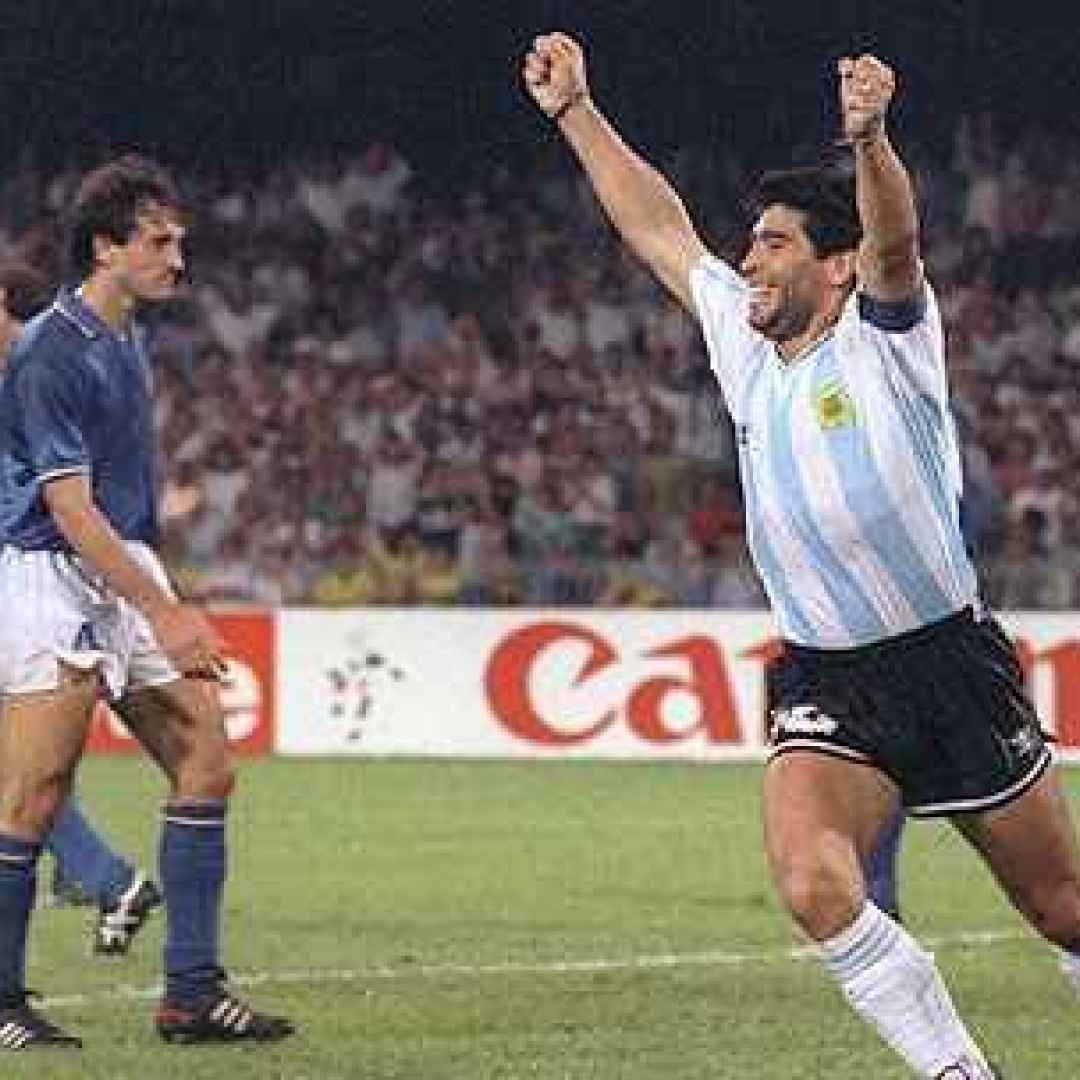 calcio  mondiali  italia  argentina  italia 90  maradona  caniggia