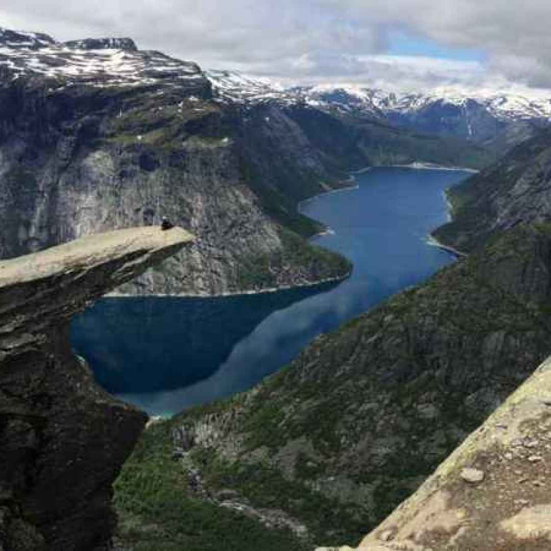 trolltunga hiking norvegia viaggi sport