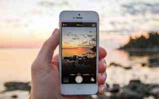 Viaggi: smartphone  viaggi  roaming  cellulare