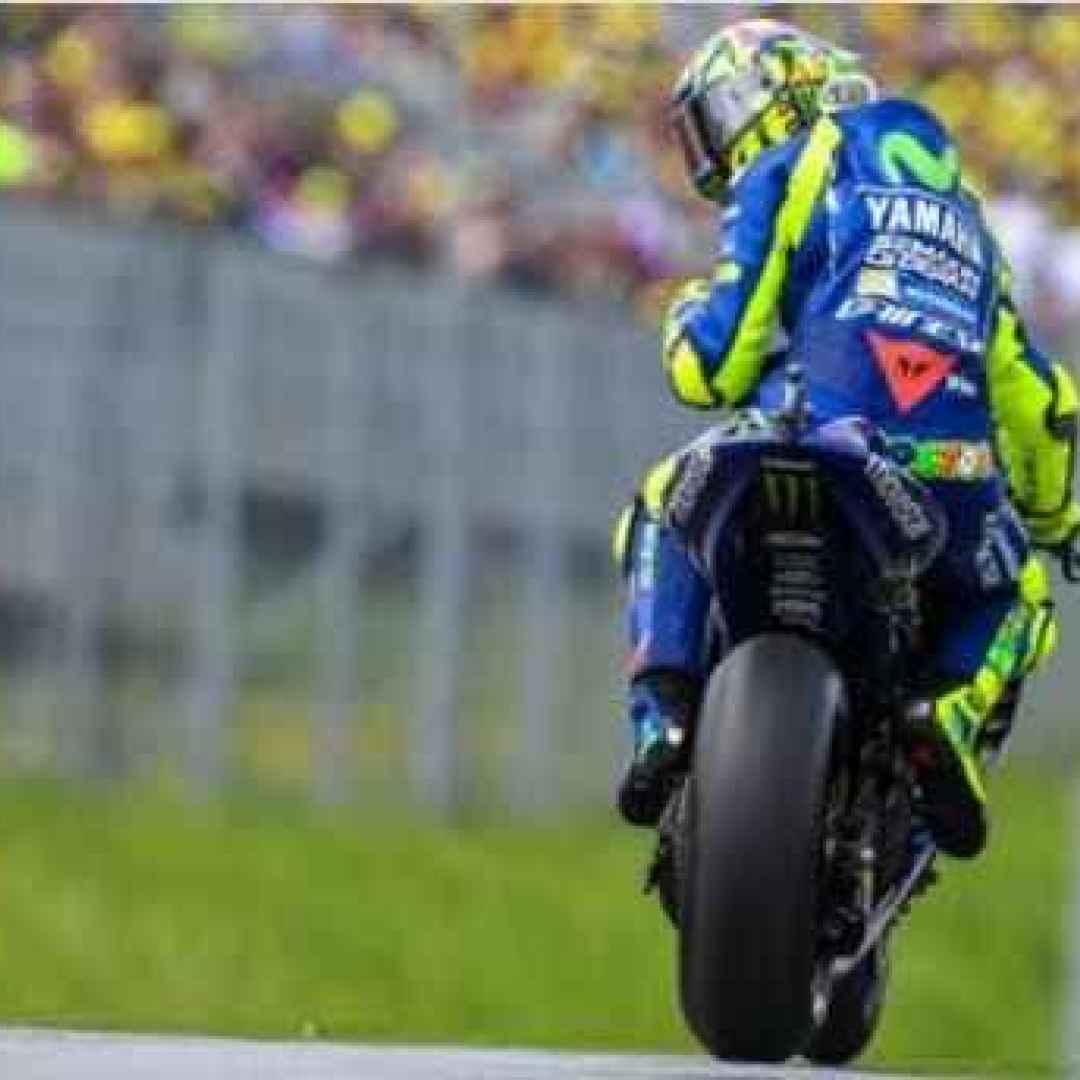 Валентино росси. Valentino Rossi the Doctor. Rossi 46. Валентино Росси фото. Валентино Росси номер.