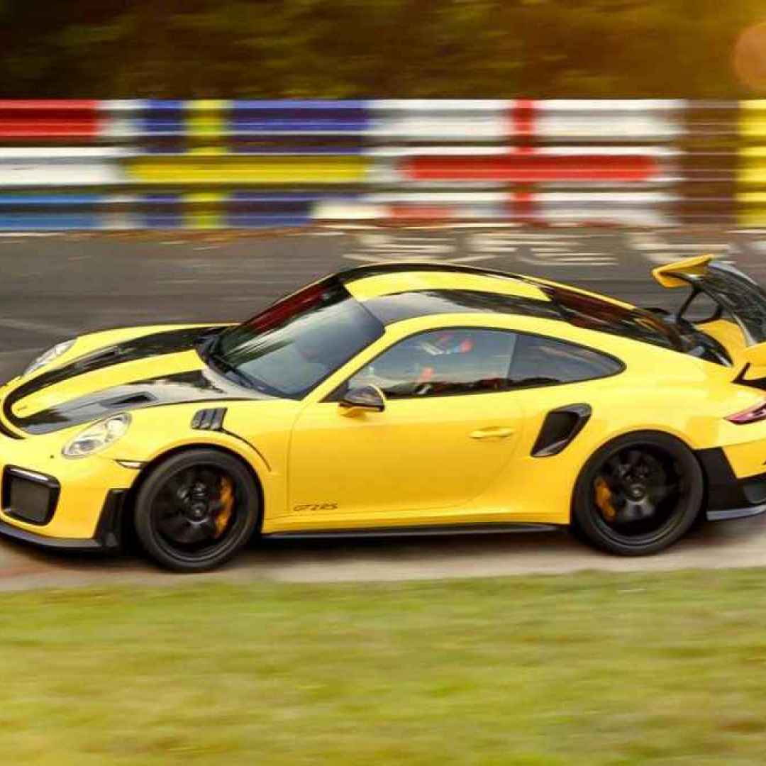 Nuovi record sul giro al Ring per Porsche e Alfa