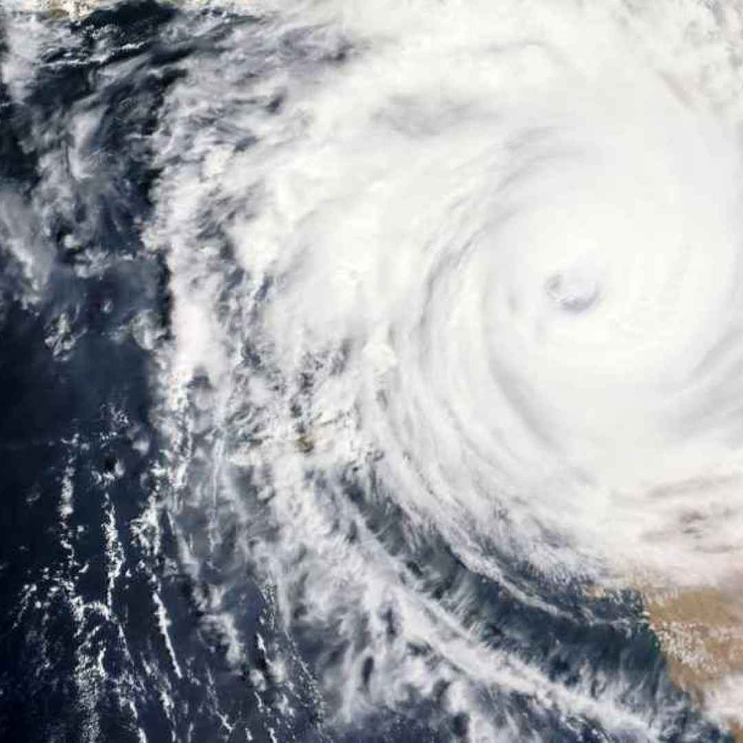 Arriva il tremendo Uragano Ophelia in Europa, ecco quali sono i rischi