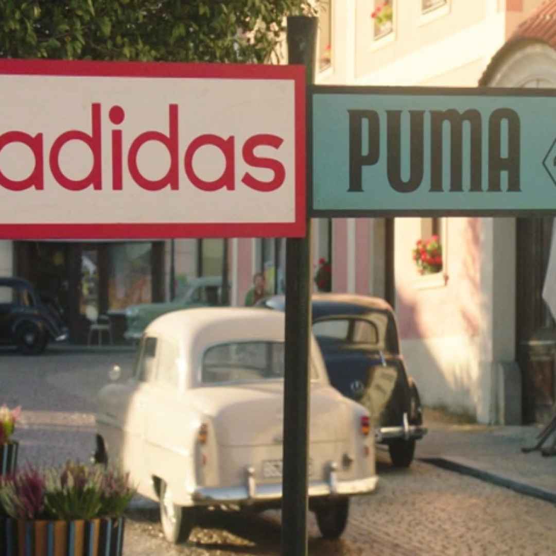 Milan conosci questa storia? Il paese diviso in due tra Adidas e Puma