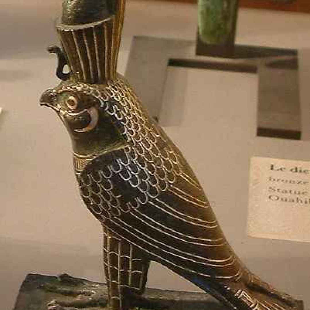 egitto  falco  horus  iside  mitologia