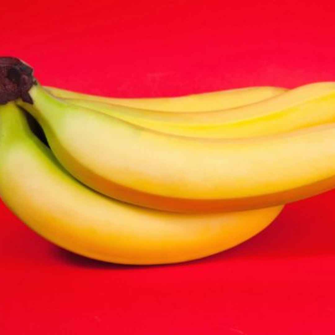 Banane con la buccia che si mangia in arrivo dal Giappone