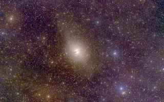 Astronomia: galassie  stelle  materia oscura