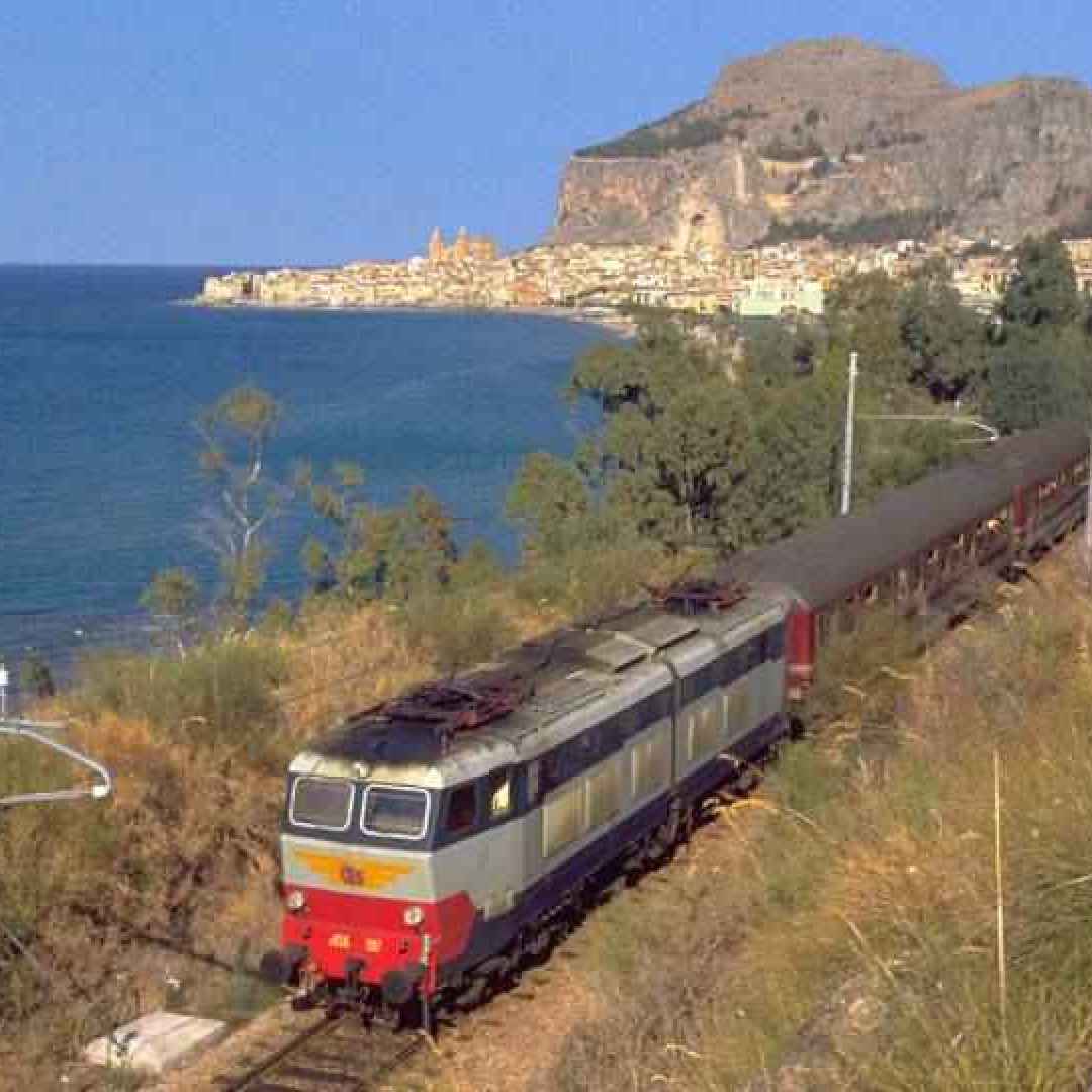 viaggi  borghi  treno  ferrovie  turismo