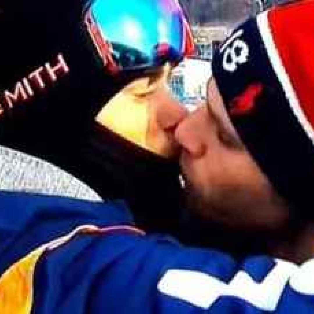 bacio gay  outing  olimpiadi invernali
