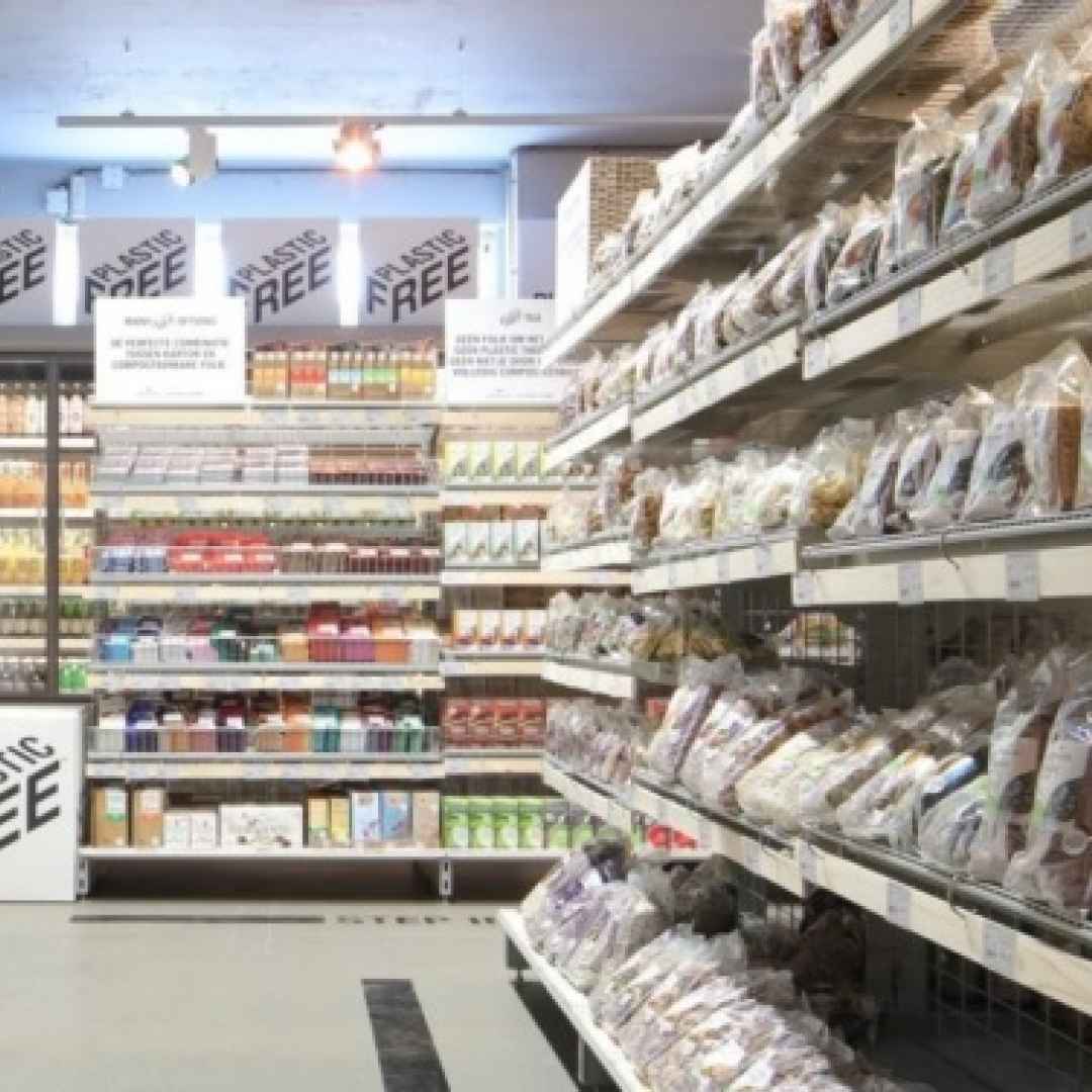 Il Primo  Supermarket  Senza Imballi in Plastica ad 