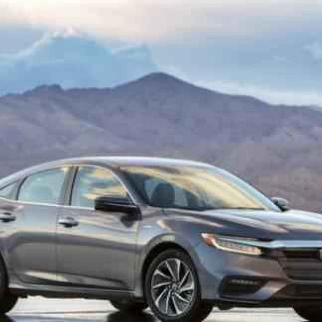 Honda Insight: nel 2018 la berlina diventa ibrida e con sospensioni indipendenti