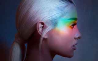 Ariana Grande torna dopo mesi di silenzio con il nuovo singolo