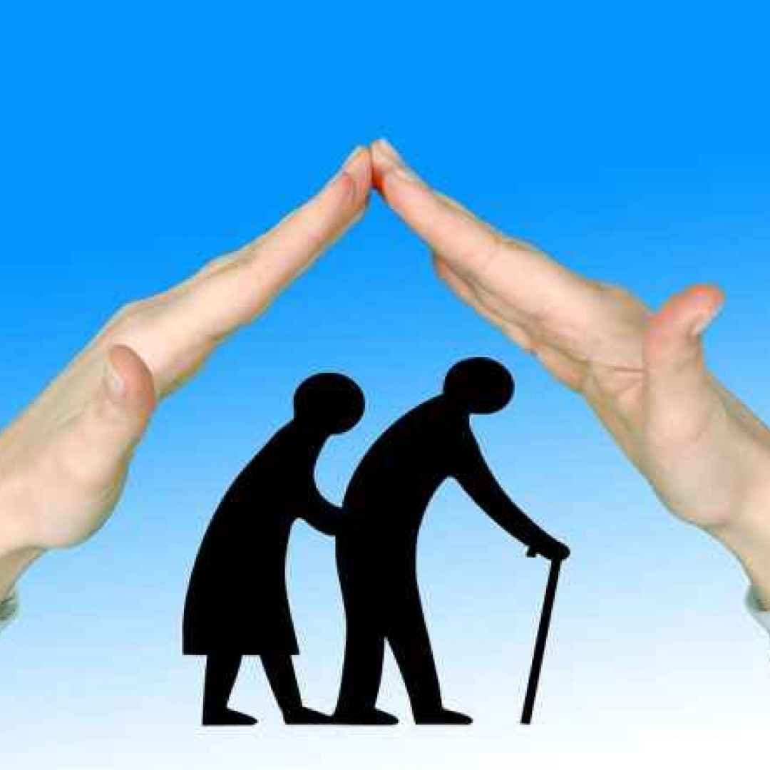 La pensione sociale: solidarietà o azione per avere consensi politici?