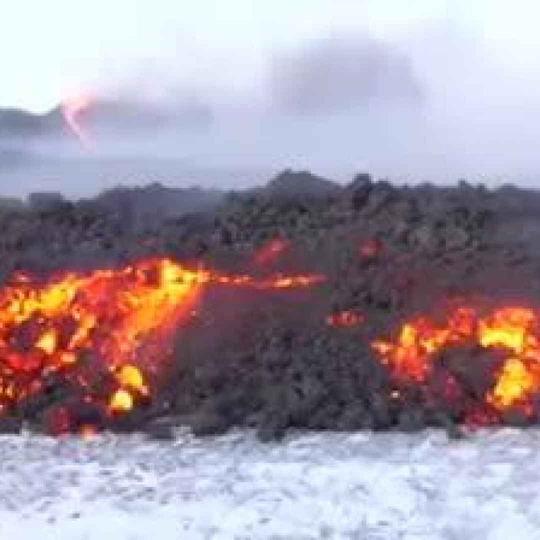 video lava etna neve spettacolo