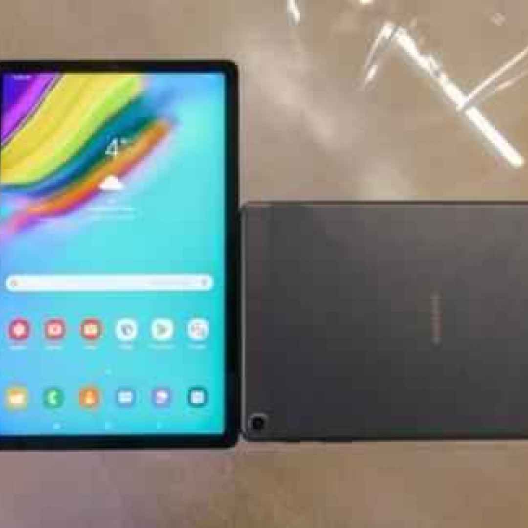 Galaxy Tab A 10.1: da Samsung il tablet entry level con One UI e maxi batteria