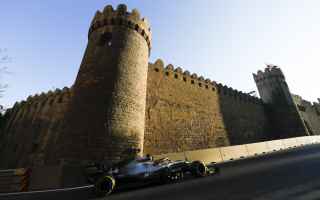 F1 | Secondo Lewis Hamilton sarà difficile colmare il distacco dalla Ferrari in Azerbaijan per la qualifica