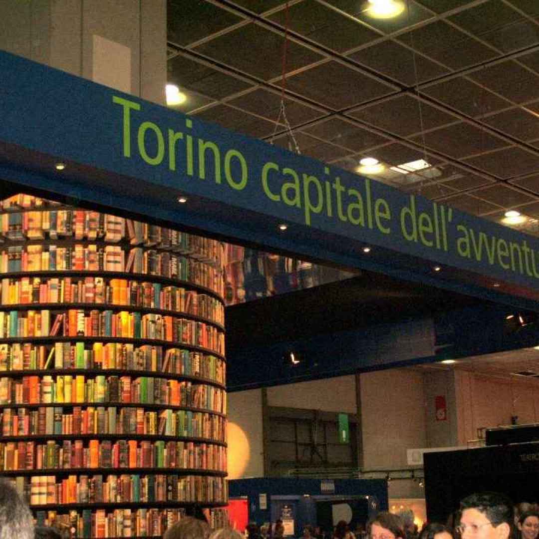 Salone del libro, perchè censura libro di Salvini è doppiamente ipocrita