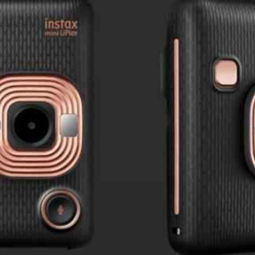 Instax Mini LiPlay: ufficiale da Fujifilm la fotocamera a sviluppo istantaneo che immortala anche l’audio
