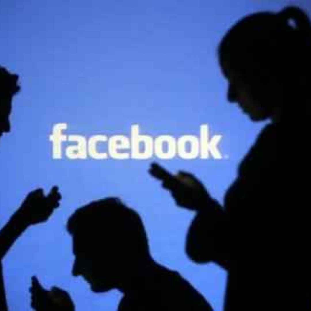 Facebook. Test per Messenger Desktop, Storie su Dating, promo Black Friday e non solo