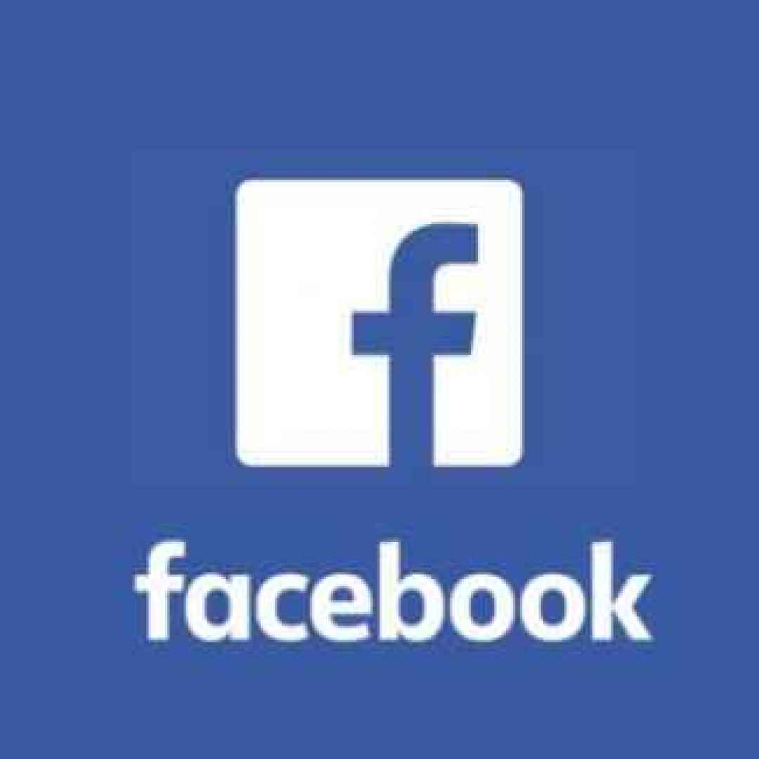 Facebook. Iniziative sul gaming, dark mode sul social, polemiche su privacy e fake news