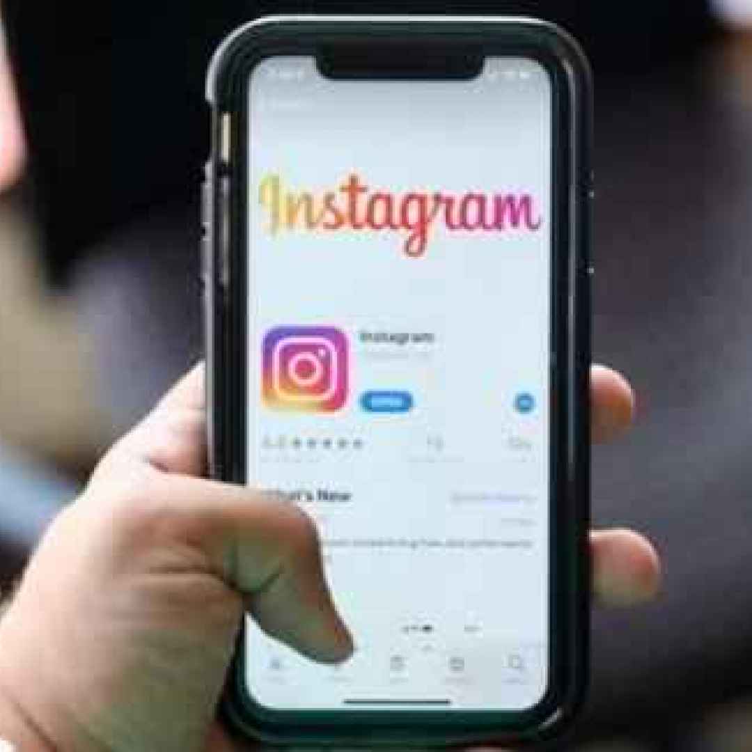 Instagram. Arriva la notifica per combattere il cyberbullismo e la violenza online