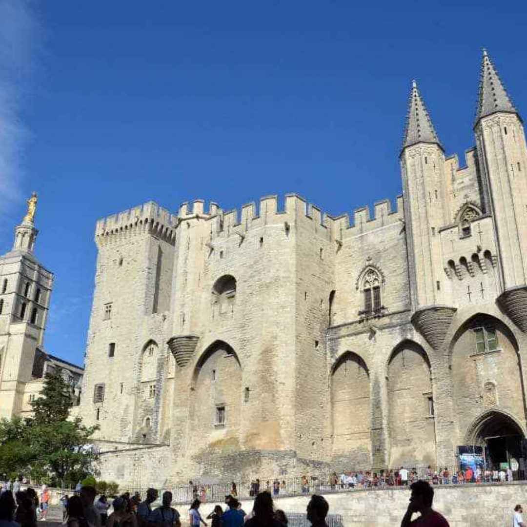 Gita alla scoperta di Avignone, la città dei Papi
