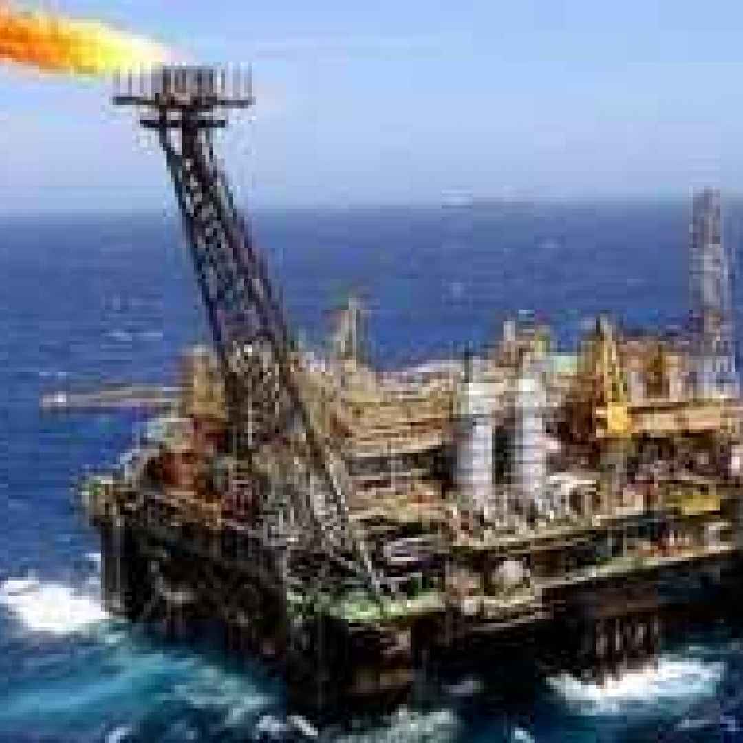 petrolio  trump  segnali opzioni  broker