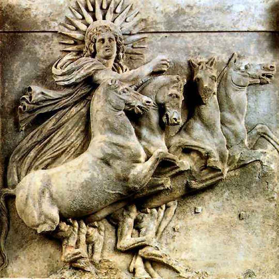 hyperonides  iperione  mitologia  elios