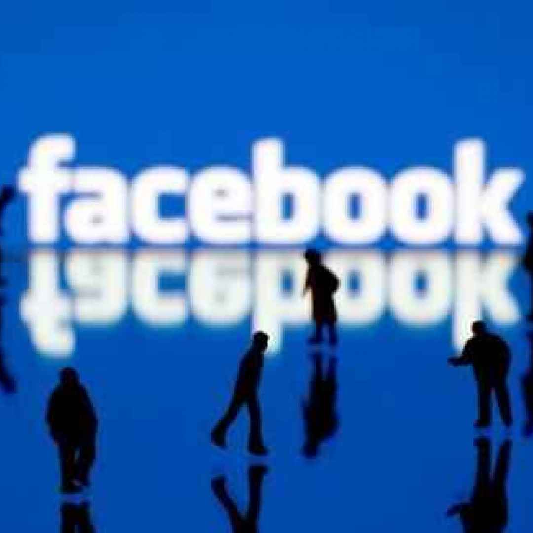 Facebook. Roll-out per Watch together per Messenger, sviluppo migliorie interfaccia