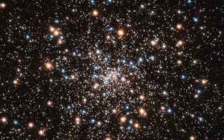 Astronomia: ammasso globulare  buchi neri  hubble