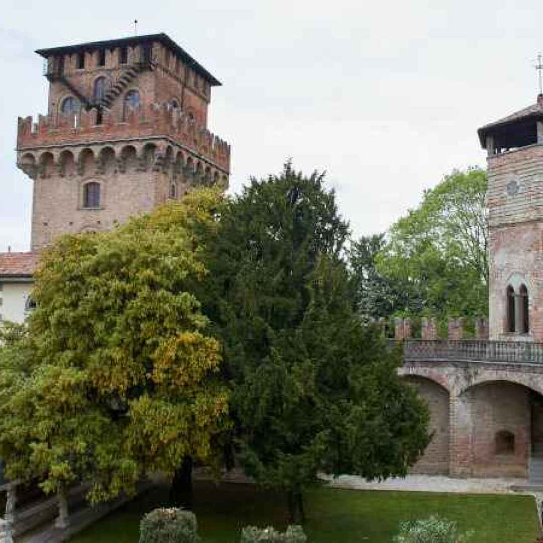 castello  medioevo  viaggi  turismo