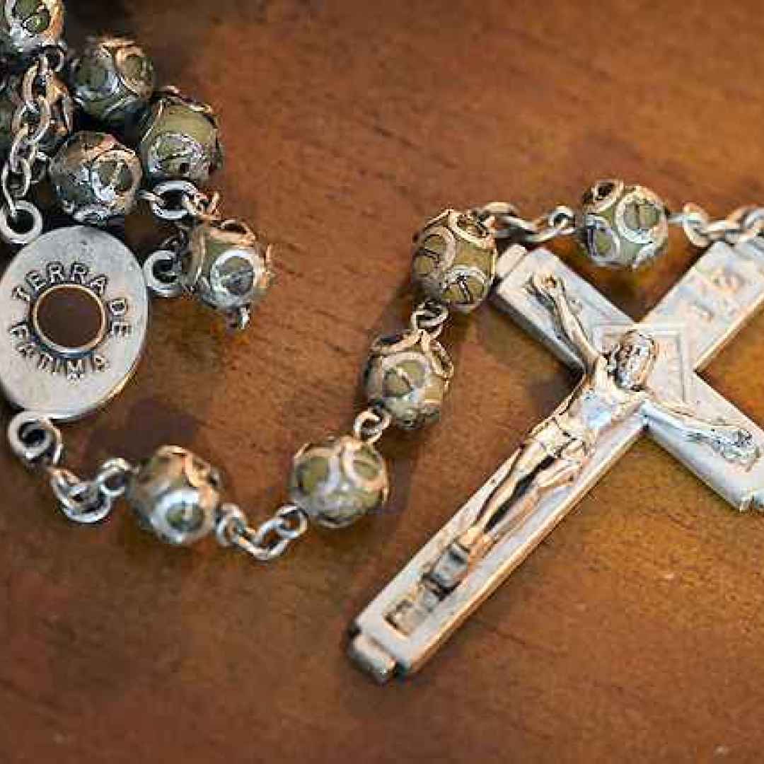 santo rosario  corona  devozione  dono