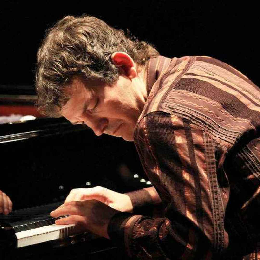 Casalmaggiore (Cremona): Il grande pianista jazz contemporaneo BRAD MEHLDAU TRIO sabato 6 novembre al Teatro Comunale