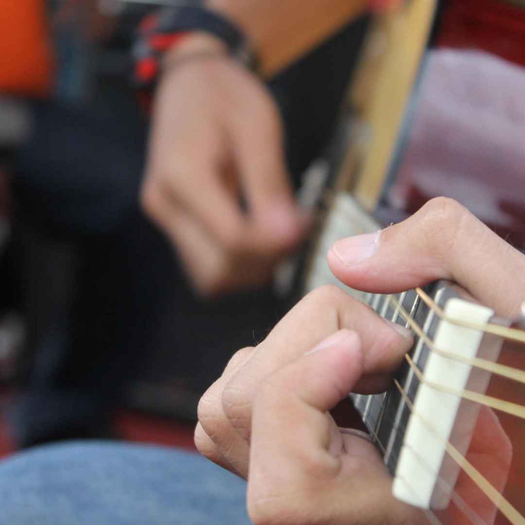 chitarra  corde