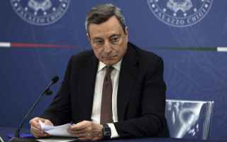 Alla caduta del Governo Draghi, tra lutti e festeggiamenti per l’uscita di scena del “governo de