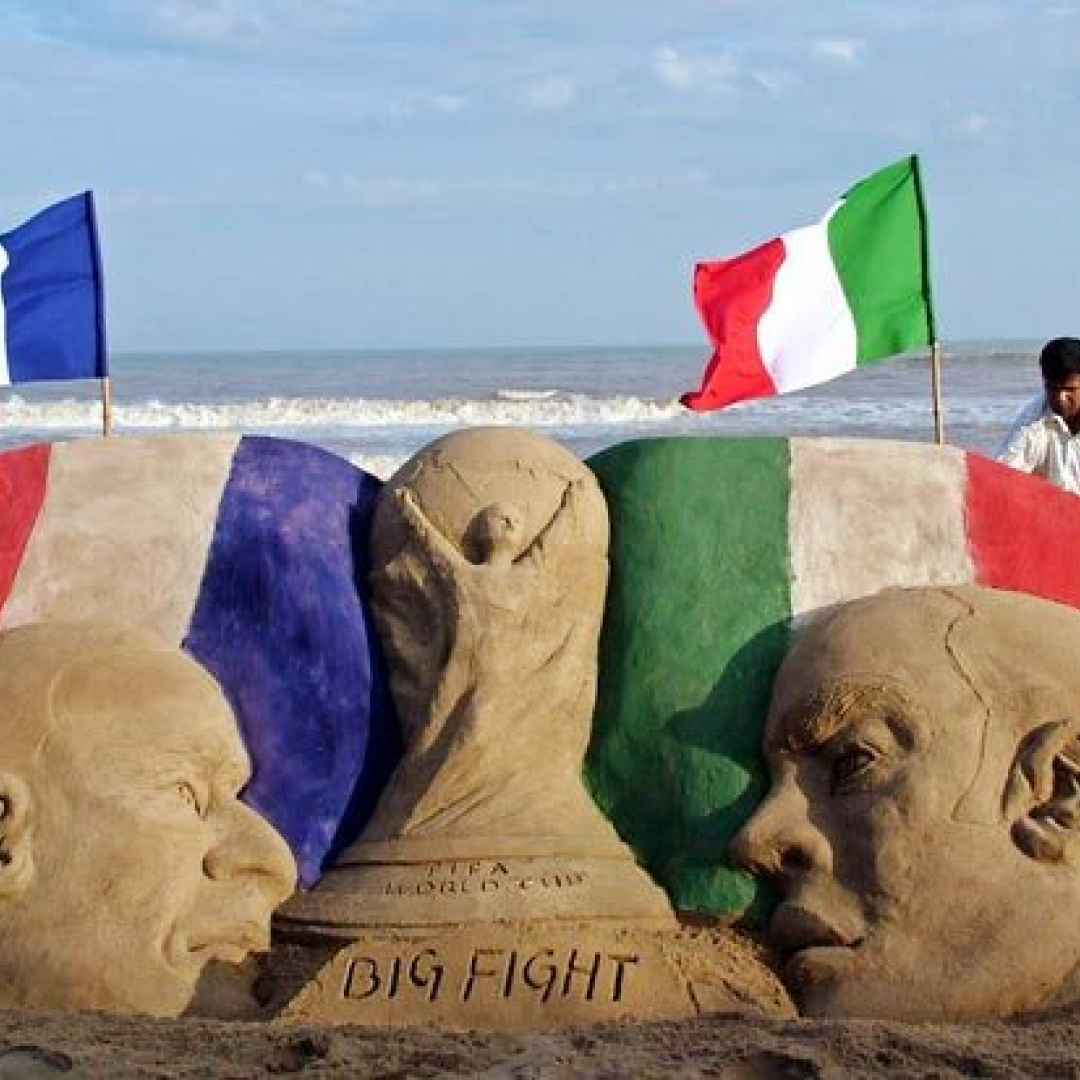Francia usa Italia per distogliere l