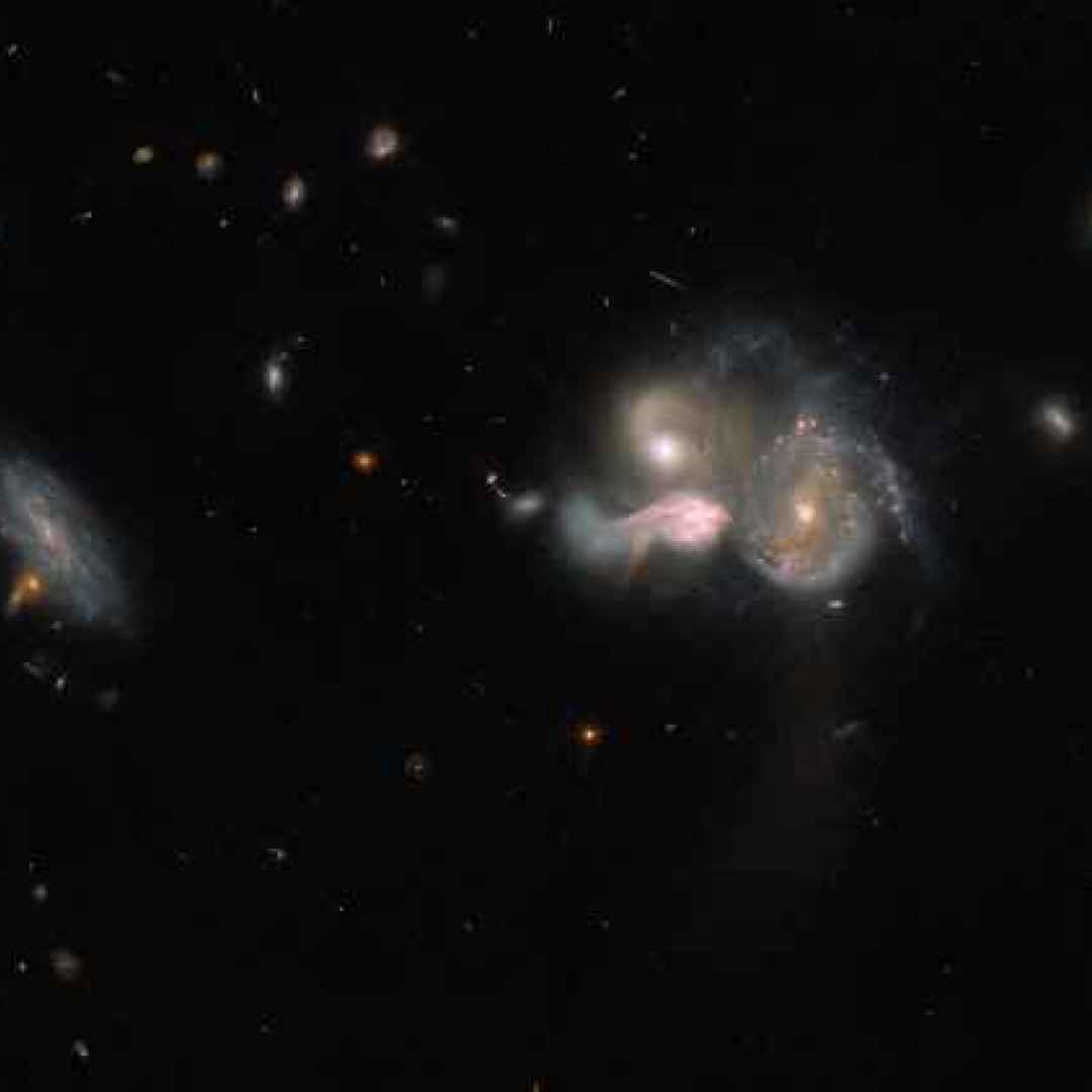 galassie  hubble  fusione galattica