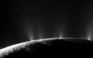 Il fosforo, un elemento chiave per la vita, è presente nell’oceano sotterraneo di Encelado, la luna del pianeta Saturno