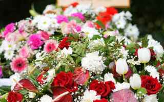 Arte: fiori per funerale  funerale  cimitero