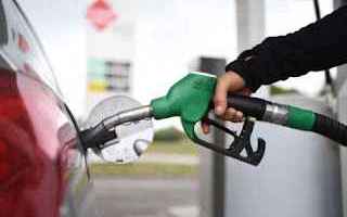 Soldi: benzina  pocket option  anticipare trend